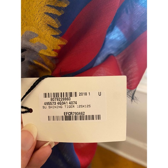 NWT Gucci Shining Tiger Head Red and Blue Stripe Scarf Wrap - Picture 6 of 9